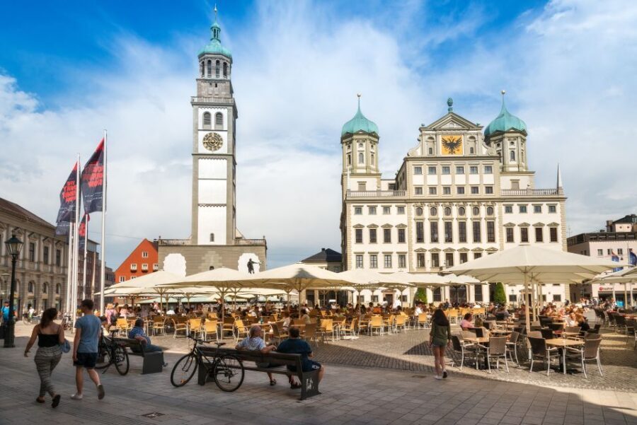 Augsburg: Walking Tour with Fuggerei - Getting Oriented at Tourist-Information Augsburg