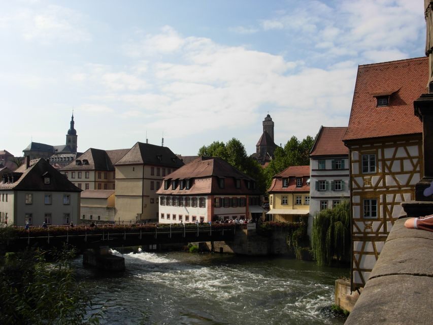 Bamberg: City Highlights Walking Tour - Meeting by the Old Court Souvenir Shop: Simple Start, Clear Aim