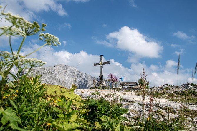 Berchtesgaden and Eagle's Nest Day Tour from Munich - Lunch at Berggasthof Obersalzberg: plan for real food time