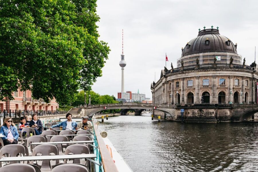 Berlin: 1-Hour City Sightseeing Cruise - Key highlights to know before you board