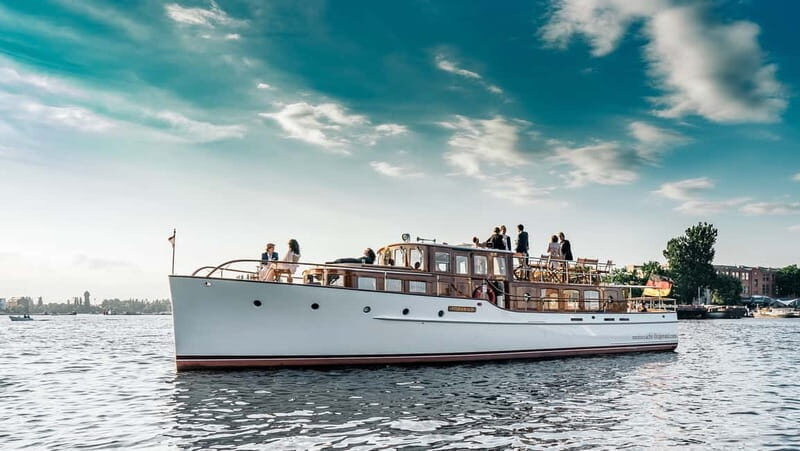 Berlin: 1h Boutiquestyle-Cruise on the Electric FITZGERALD - Choosing your seat: sundeck comfort vs shaded calm vs foredeck photos