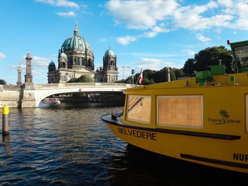 Berlin: 2.5-Hour East Side Boat Cruise with Commentary - Following the Spree: Why This 2.5-Hour East Side Route Works