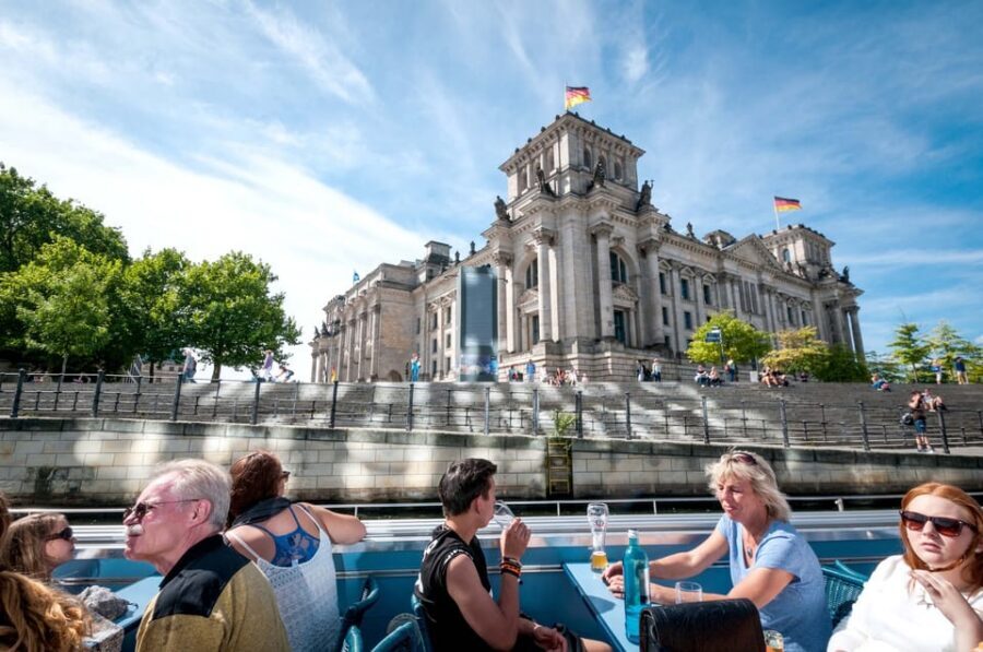 Berlin: 3.25-Hour Spree & Landwehrkanal Boat Tour - Boarding at Jannowitzbrücke near Alexanderplatz: start smarter