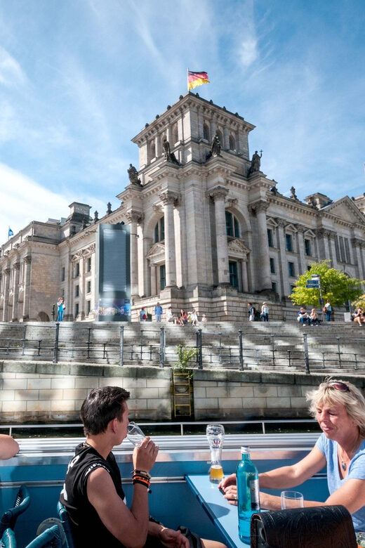 Berlin: 3.25-Hour Spree & Landwehrkanal Boat Tour - 40+ bridges and the water-level Berlin view