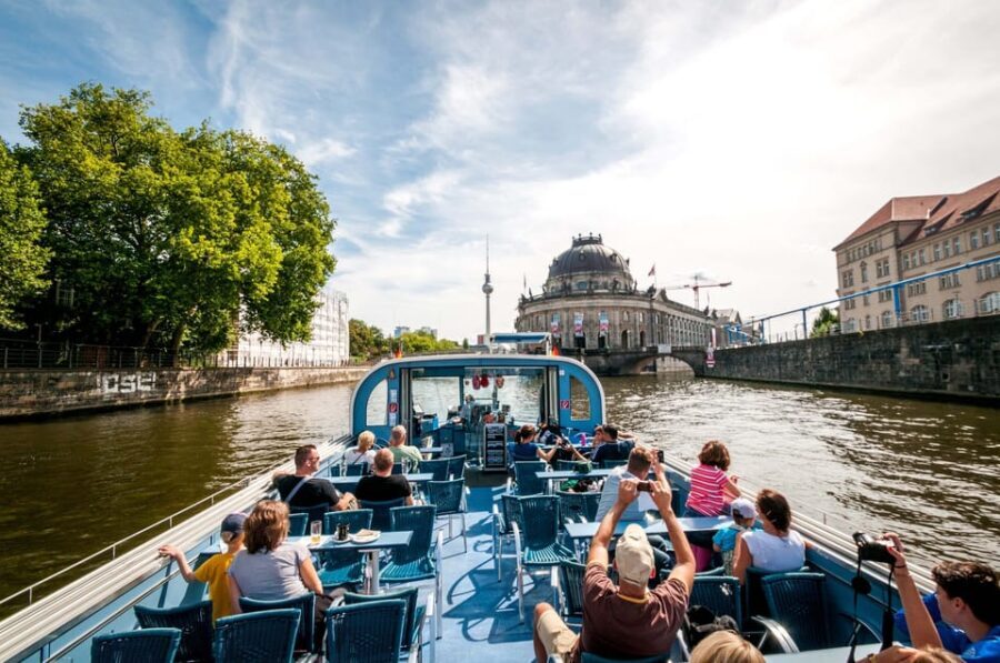 Berlin: 3.25-Hour Spree & Landwehrkanal Boat Tour - Government District buildings and the interior ministry from a calmer angle