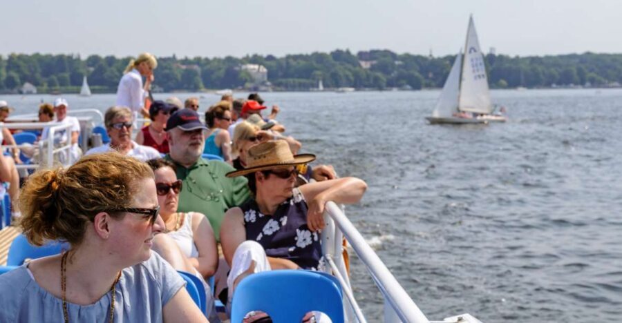 Berlin: 3-Hour World Heritage Cruise to Potsdam - Seat Comfort: Outside Views vs Inside Calm (and Window Reality)