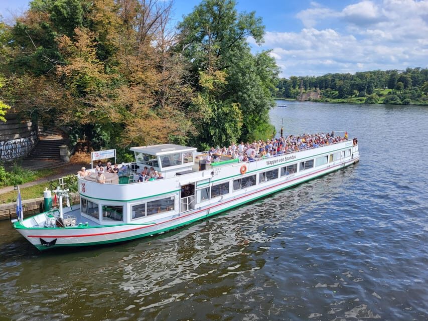Berlin: 7 Lakes Boat Tour through the Havel Landscape - Where you board at Anlegestelle Spandau (Lindenufer)