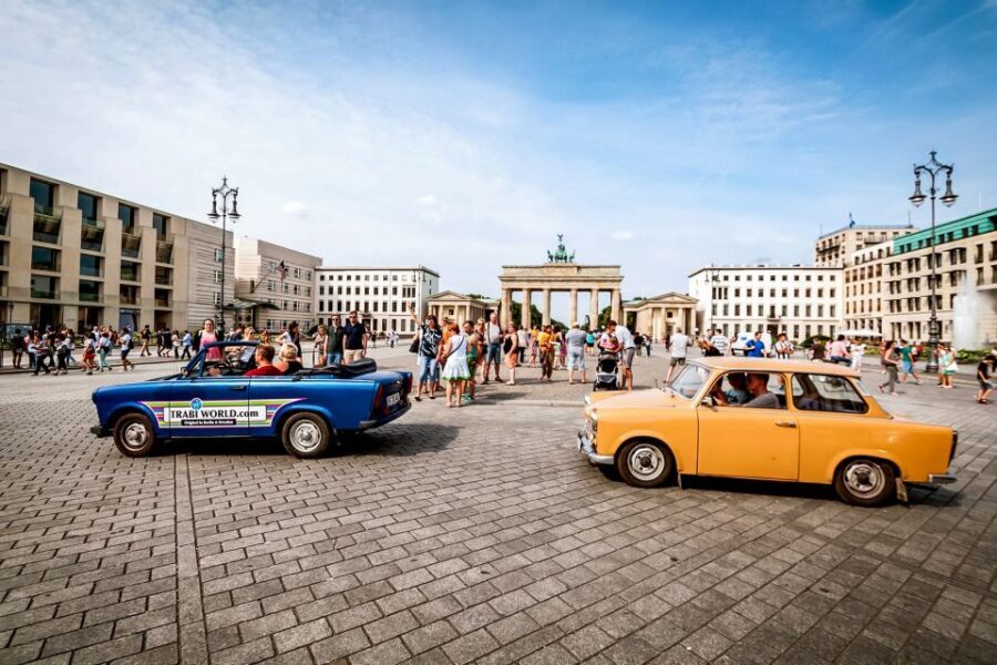 Berlin: 75-minute Trabi Safari - The convoy setup: How Berlin traffic gets managed
