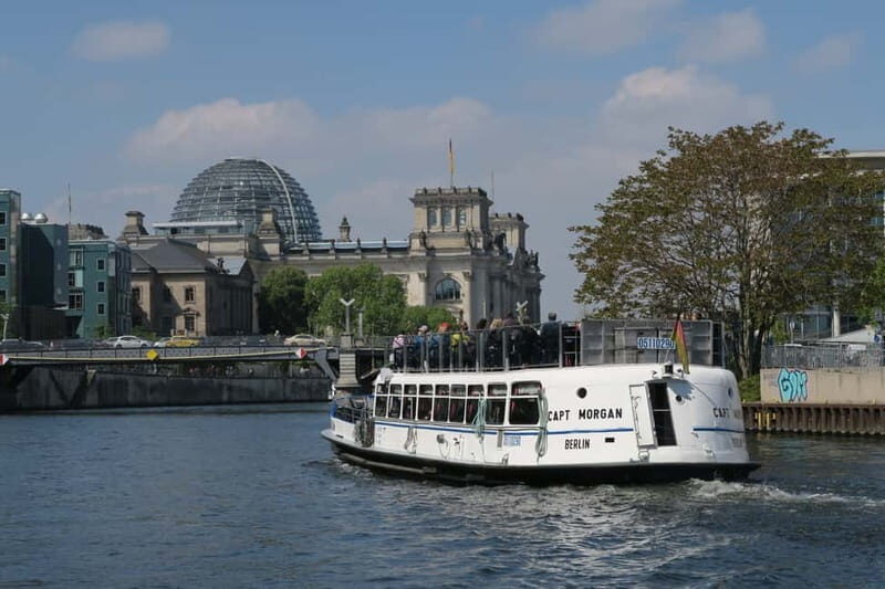 Berlin: City Boat Tour with Live Commentary - Berlin Hauptbahnhof, Culture Stops, and the City’s Modern Pulse