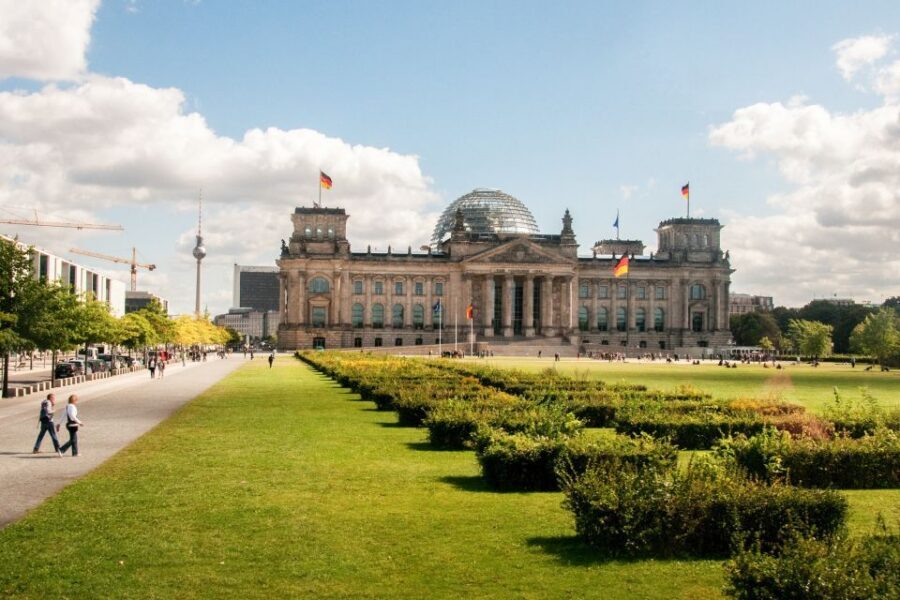 Berlin: City Sightseeing Hop-On Hop-Off Bus Tour - Audio guide, Wi‑Fi, and the practical joy of not guessing