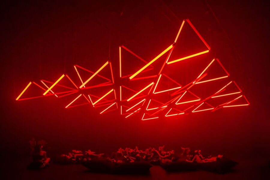 Berlin: DARK MATTER Experience KOLLEKTION Entry Ticket - Rules that affect your day: luggage, pets, smoking, and light safety