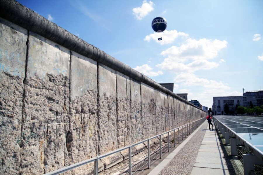 Berlin: Discover Berlin Walking Tour - Price and what you actually get for $23