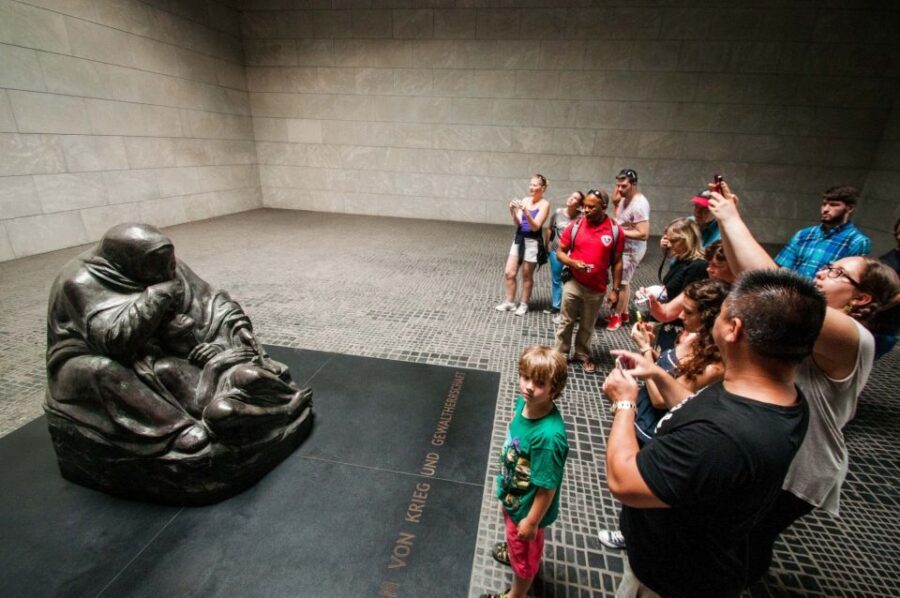 Berlin: Discover Berlin Walking Tour - How the guide turns street corners into a timeline