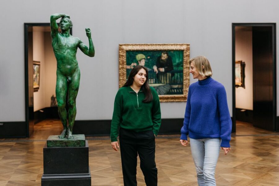 Berlin: Entry to Alte Nationalgalerie - Using the audio guide so you actually get more out of the art