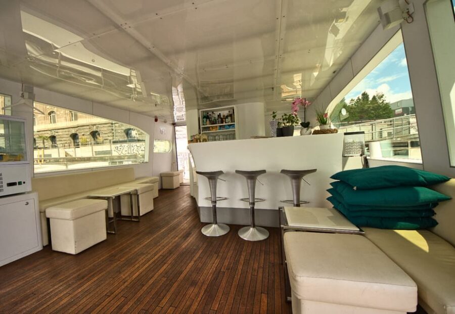 Berlin: Exclusive Boat Tour on a Solar-Powered Catamaran - The Audio Guide Setup: Great for Focus, Not Great for Improvising