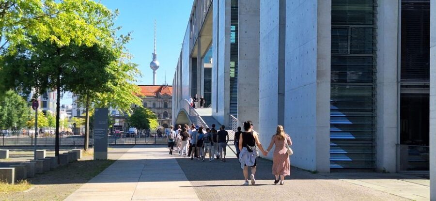 Berlin: Government District Tour and Reichstag Dome Visit - Guide Style Makes or Breaks It: How Stories Turn Architecture Into Meaning