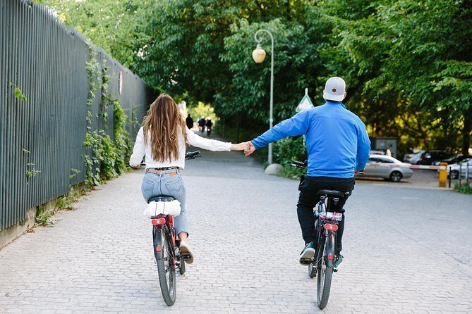 Berlin Highlights: 3-Hour Bike Tour - The Bikes, Helmet Option, and the Pace You’ll Actually Feel