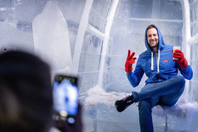 Berlin Icebar Experience Including 3 drinks - What’s the Venue Like? Small, Atmospheric, and Built for the Moment
