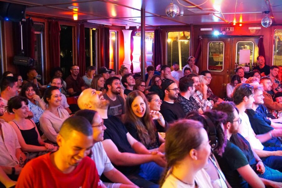 Berlin: Laughing Spree Comedy Show on a Boat - Drinks and the Bar: Simple, Social, and Included Access