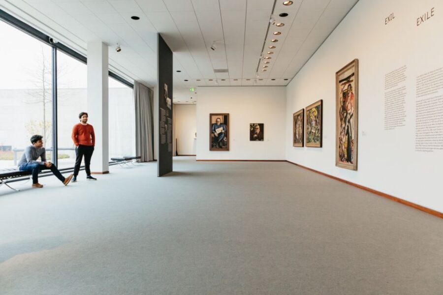Berlin: Neue Nationalgalerie Entry Ticket - Audioguides: the secret weapon for a short, timed visit