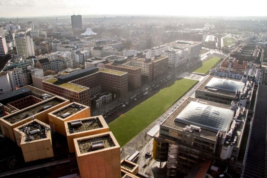 Berlin: Panoramapunkt Skip-the-Line Elevator Ticket - 360° views from the 24th floor: what you should actually look for