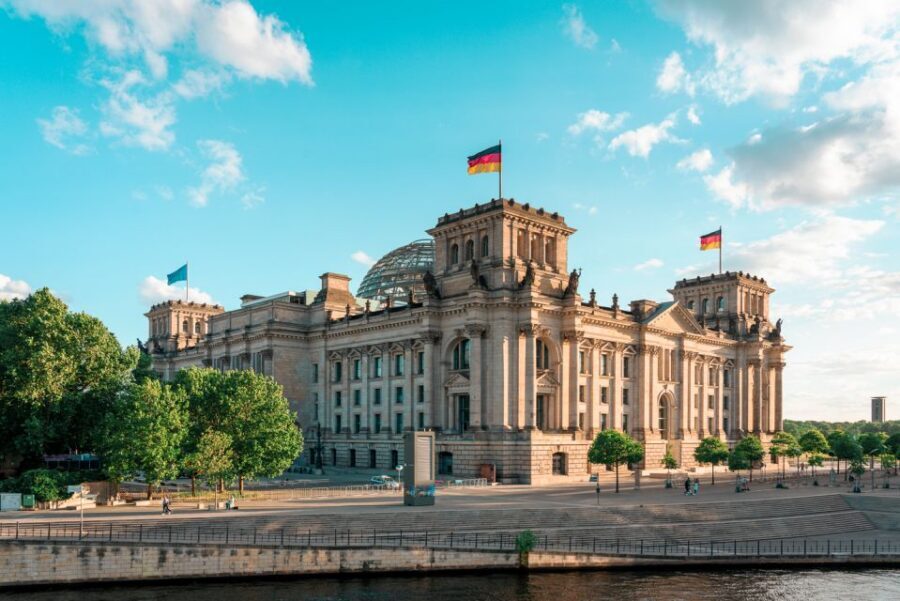 Berlin: Private Reichstag and Glass Dome Tour - Where You Meet: Pariser Platz 4 at the Academy of Arts
