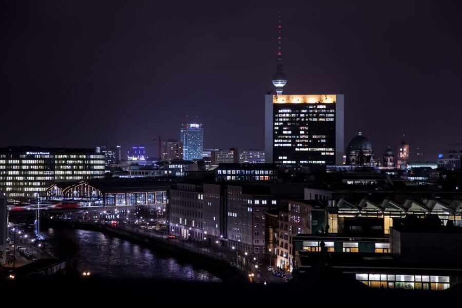 Berlin: Rooftop Dinner at the Käfer Restaurant Reichstag - Who This Rooftop Reichstag Dinner Is Best For