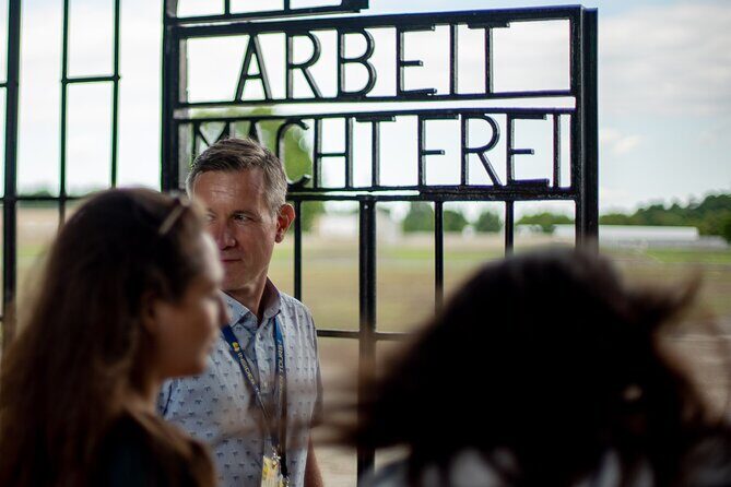 Berlin: Sachsenhausen Concentration Camp Tour in English - Meeting at Friedrichstraße and getting to Oranienburg smoothly