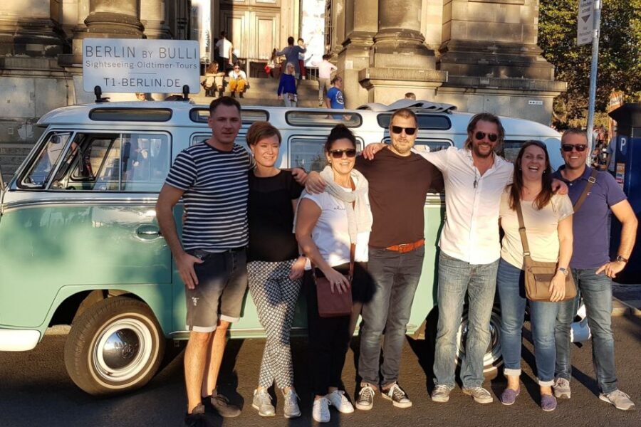 Berlin: Sightseeing Tour in Classic Volkswagen T1 Samba Bus - Why the 1965 VW T1 Samba makes Berlin click fast