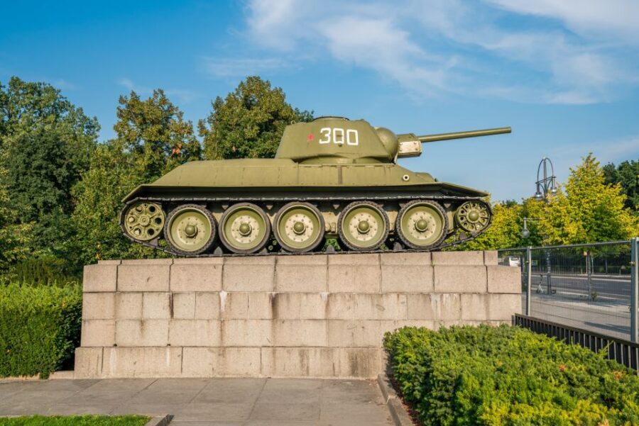 Berlin: Third Reich and Cold War 2 Hour Walking Tour - Who This Tour Fits Best (and When to Choose Something Else)
