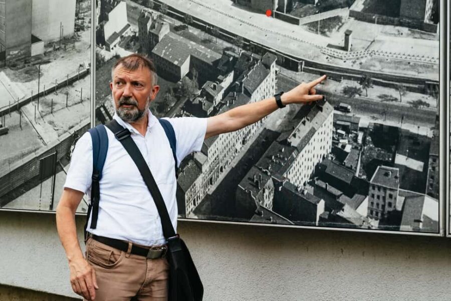 Berlin: Wall Tour – Fates, Love Stories, and Heroes - Practicalities that make the tour smoother