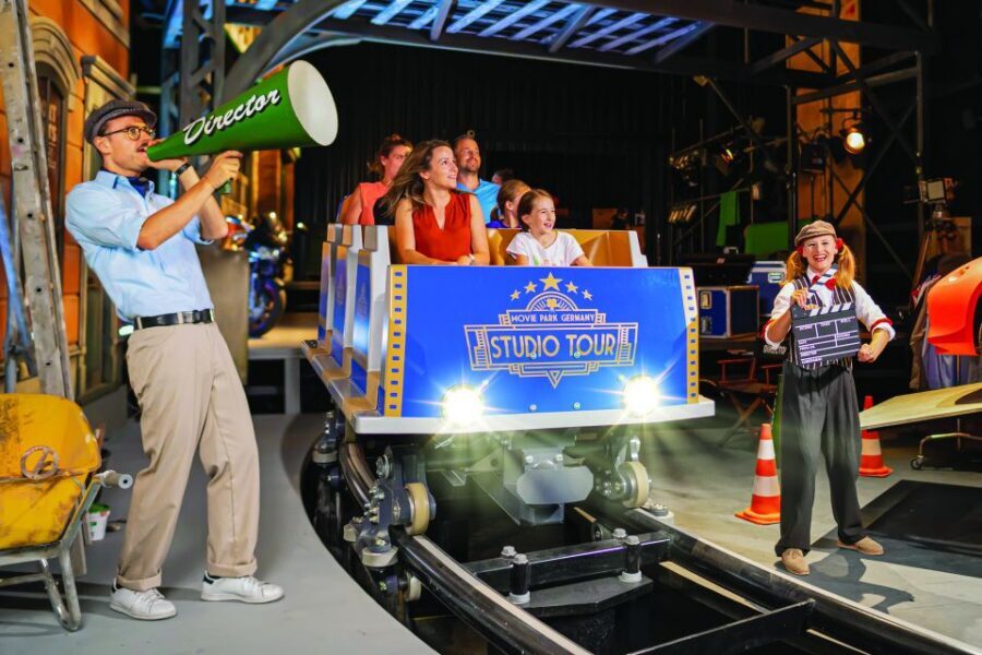 Bottrop: Movie Park Full-Day Admission Ticket - The rides that define the day: Star Trek, Multi-Dimension, and the studio vibe