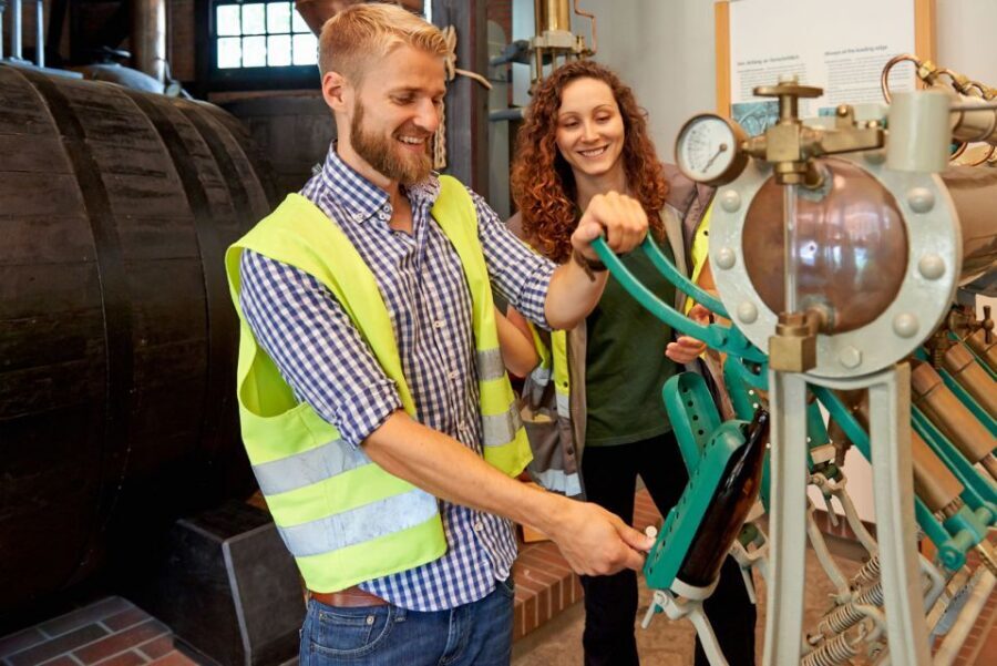 Bremen: 3-Hour Beck's Brewery Tour - How German-and-English tours work in real life