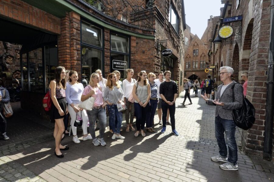 Bremen: City Center Guided Walking Tour - Price and Value: Is $14 a Good Deal?