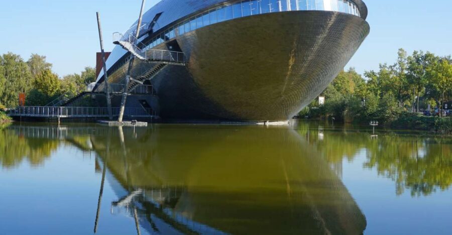 Bremen: Universum Science Center Entrance Ticket - Start at the Entrance: Special Exhibition Energy and a Place to Reset