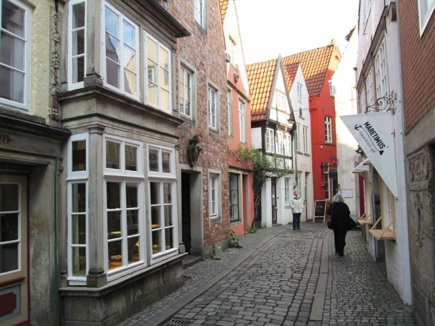 Bremen: Walking Tour of Historic Schnoor District - Key moments worth timing your steps for