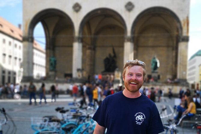 Classic Mike's Bike Tour daily @ 11.30 incl Beer Garden & Surfers - Isar River scenic section: your “Munich beach” moment