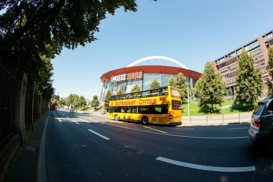 Cologne: 24h Hop-On Hop-Off Sightseeing Bus Ticket - Odysseum / Köln Arcaden and the Zoo/Flora area