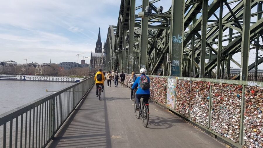 Cologne: 3-Hour Guided Bike Tour - Key things you’ll notice on this Cologne bike loop
