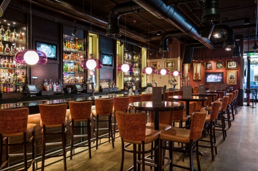 Cologne: Hard Rock Cafe with Set Menu for Lunch or Dinner - Where It Can Go Wrong: Seats, Menu Limits, and the Day-of Changes