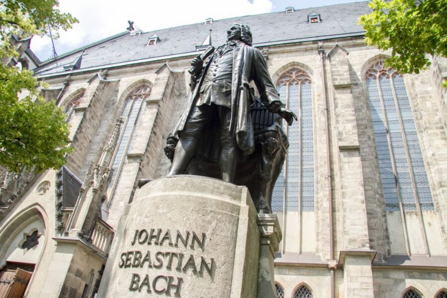 Combo Tour in Leipzig: Guided City Tour & City Sightseeing - Ending at Augustusplatz: From Concert Halls to Opera Facades