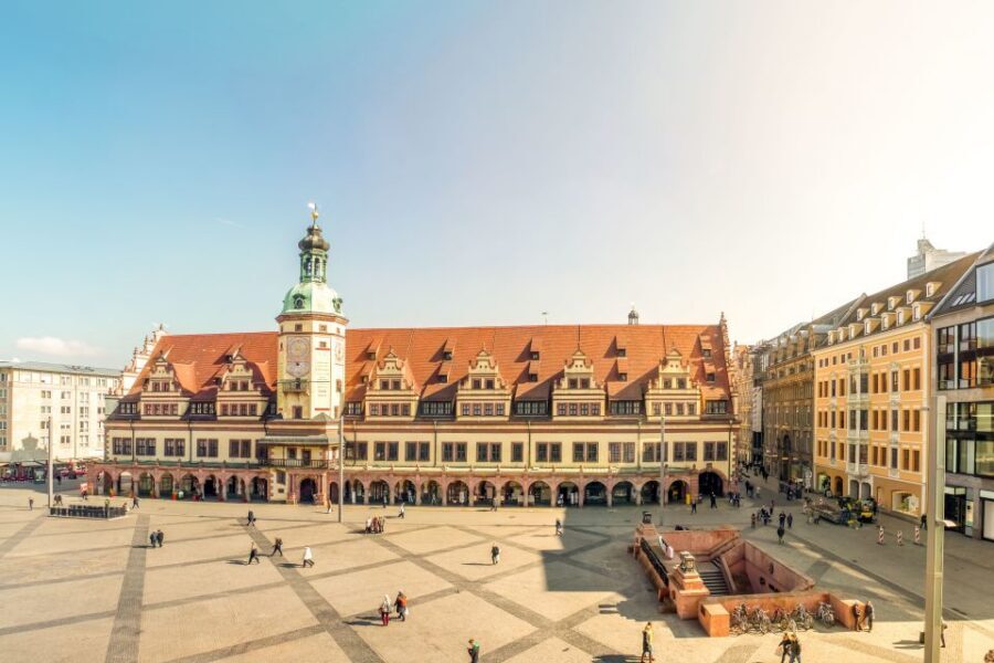 Combo Tour in Leipzig: Guided City Tour & City Sightseeing - Auerbach’s Cellar, Barthels Hof, and the St. Thomas Church Moment