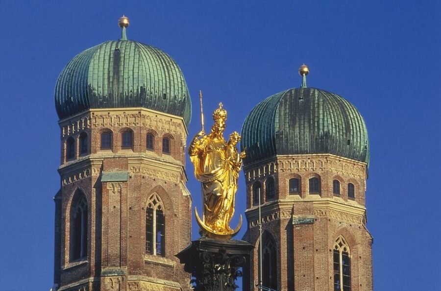 Discover Munich 2-Hour Small Group Walking Tour - Churches and lesser-known corners that connect the dots
