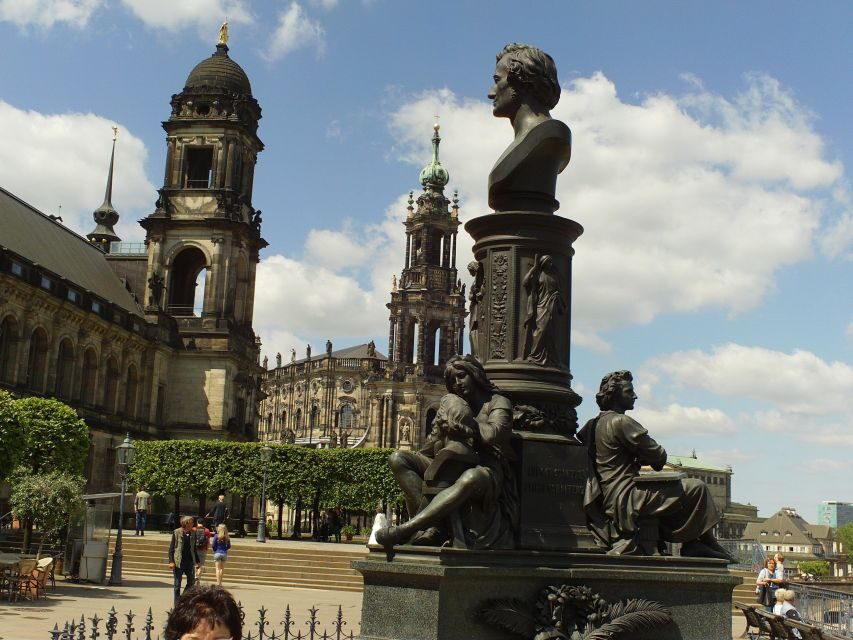 Dresden: Complete Walking Tour with Frauenkirche Visit - Theaterplatz, Semper Opera area, and the Brühlsche Terrasse Elbe views