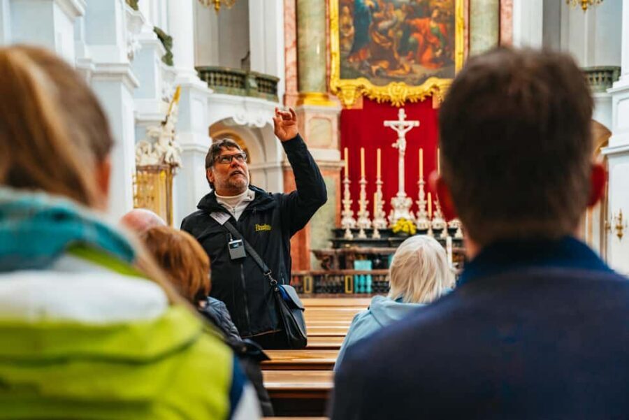 Dresden: Guided City Walk - Neumarkt to Stallhof: getting your bearings with power and artwork