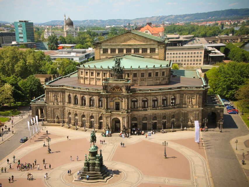 Dresden: Guided City Walk - Finding your start point: Dresden Information and the QF Passage