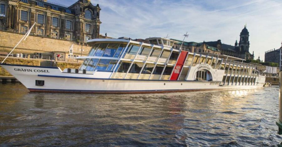 Dresden: River Sightseeing Boat Cruise - Terrassenufer to the Elbe Palaces: your first big sightseeing stretch