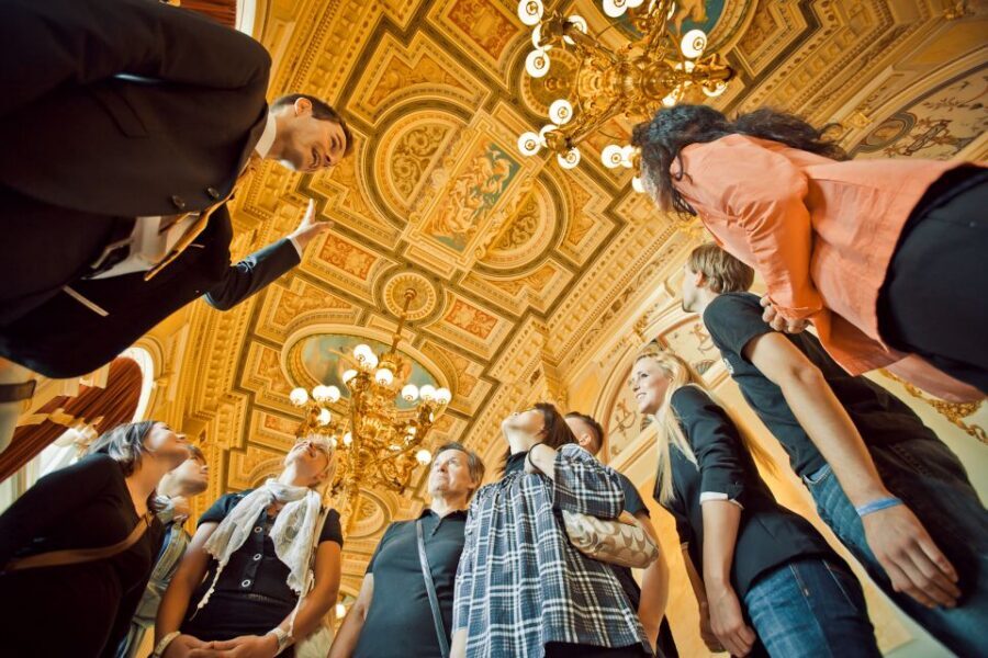 Dresden: Semperoper and Old Town Tour - A 150-Minute Dresden Starter Loop: Semperoper to Frauenkirche