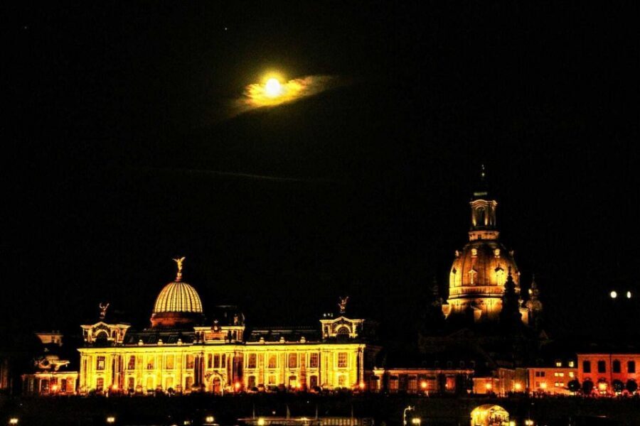 Dresden: The Original Night Watchman Tour in Lantern Light - The Route in 90 Minutes: From Semper Opera Square to Frauenkirche