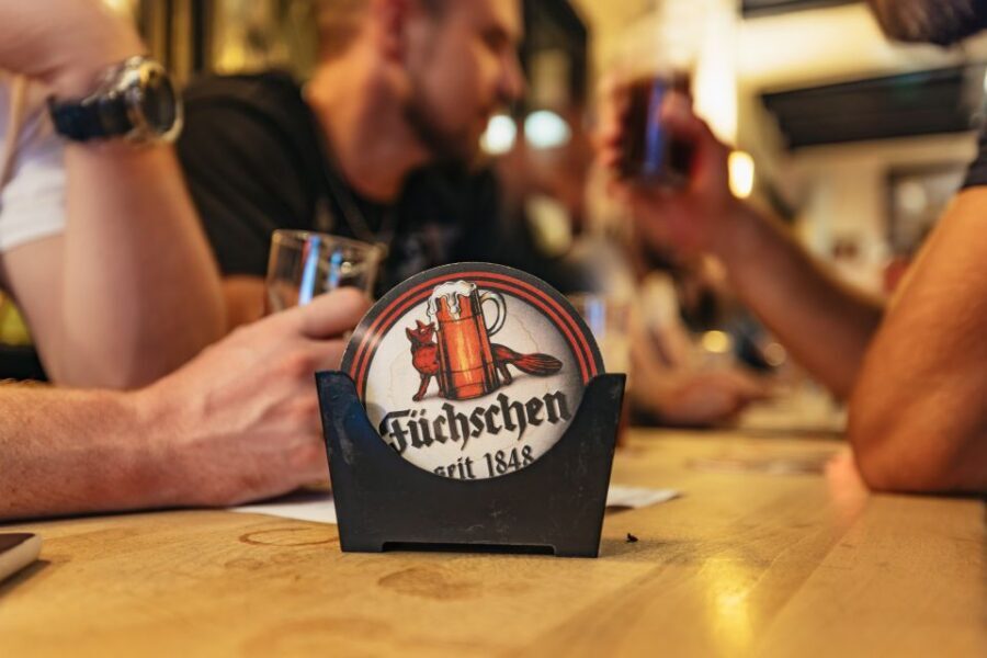 Düsseldorf: Altbier-Safari Beer Walking Tour - Key things that make this tour work